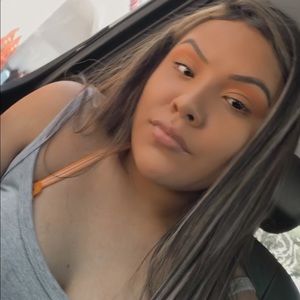 Meet your Posher, Alejandra